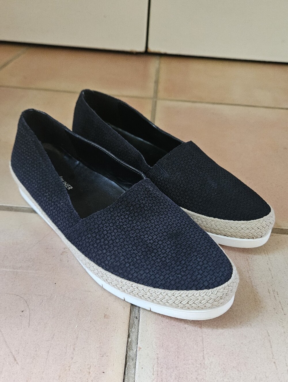 Donald J. Pliner Perci Espadrilles